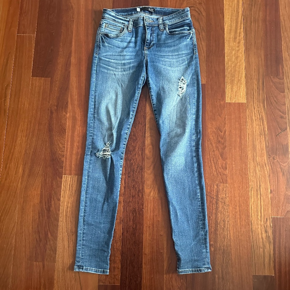 Jeans Kut From the Kloth Mia Toothpick Skinny / Distressed ~ Sz 2